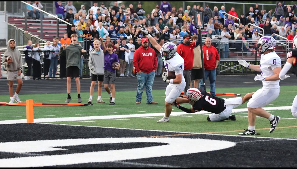 Three Rivers loses to Vicksburg 26-21